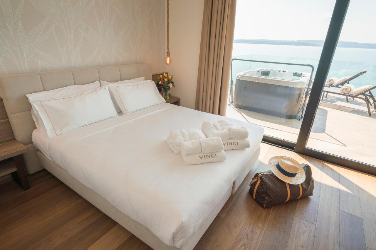 Hotel Vinci 西尔米奥奈 外观 照片